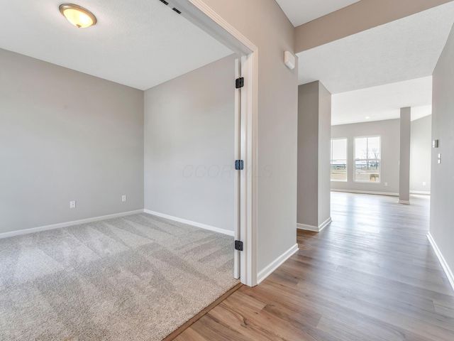 9055 Hawk Hill Way, Plain City, OH 43064
