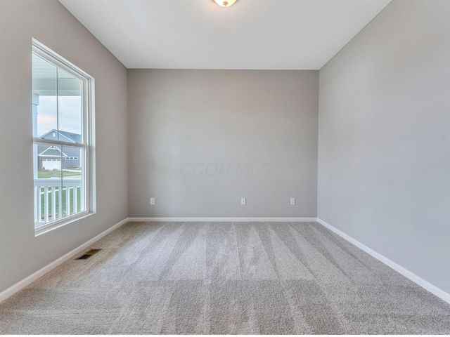 9055 Hawk Hill Way, Plain City, OH 43064