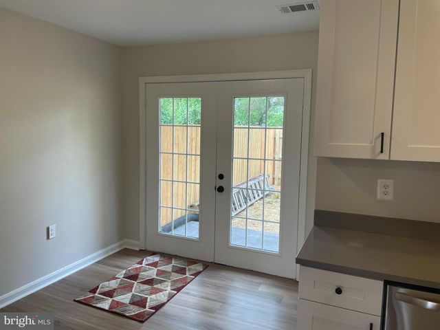 127 CAMERON STREET, Berryville, VA 22611