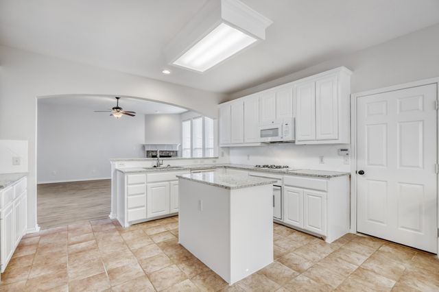 5532 Buckskin Drive, The Colony, TX 75056