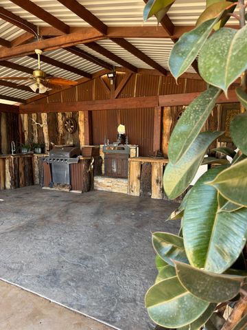5200 N Gratton Rd, Denair, CA 95316