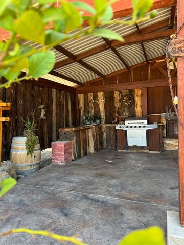 5200 N Gratton Rd, Denair, CA 95316