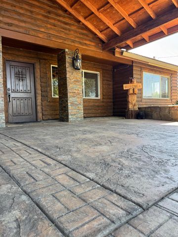 5200 N Gratton Rd, Denair, CA 95316