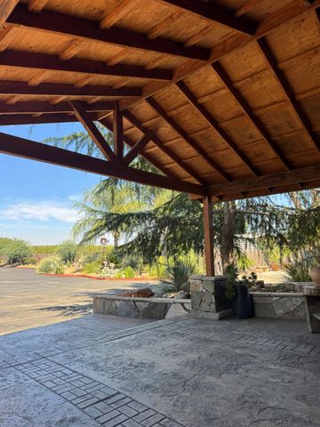 5200 N Gratton Rd, Denair, CA 95316