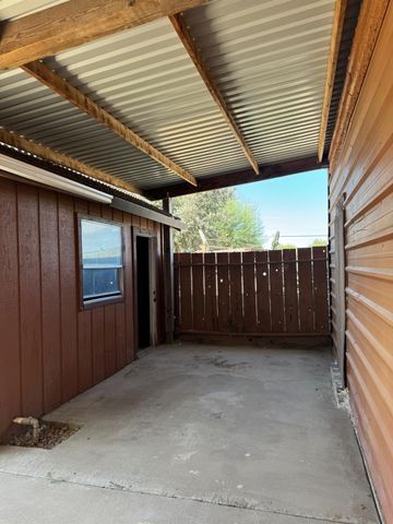 5200 N Gratton Rd, Denair, CA 95316