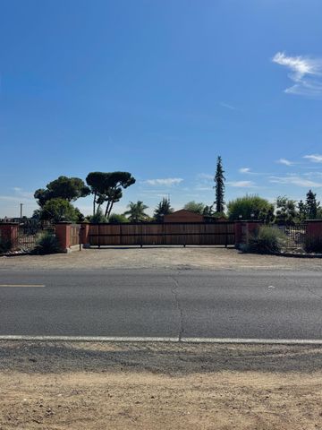 5200 N Gratton Rd, Denair, CA 95316