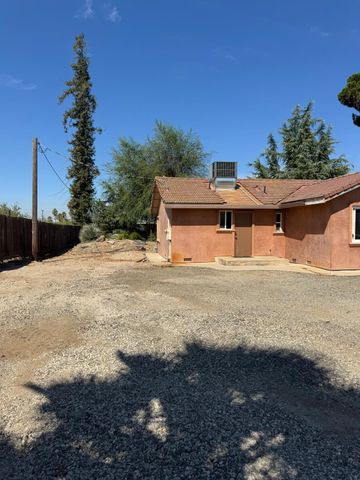 5200 N Gratton Rd, Denair, CA 95316