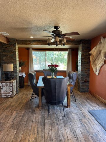5200 N Gratton Rd, Denair, CA 95316