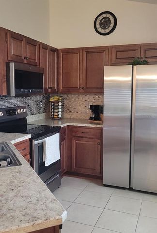 2523 SOUTHWEST 147TH PLACE ROAD, Ocala, FL 34473