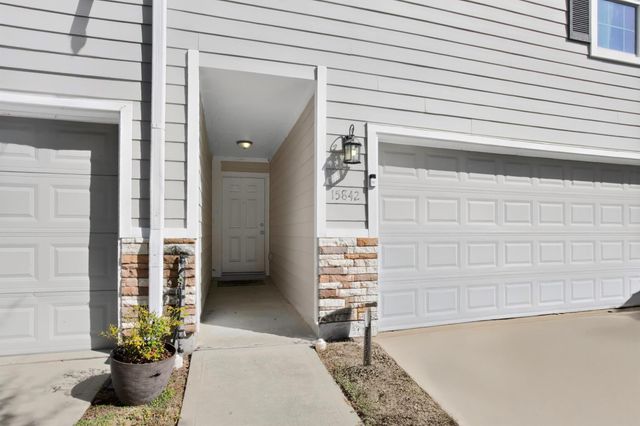 15842 Whiteglade Lane, Houston, TX 77084