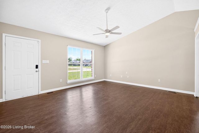 5701 Bartview Ct, Louisville, KY 40229