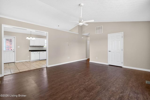 5701 Bartview Ct, Louisville, KY 40229