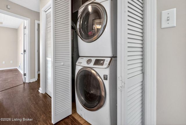 5701 Bartview Ct, Louisville, KY 40229