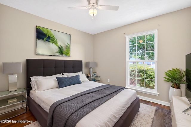 5701 Bartview Ct, Louisville, KY 40229