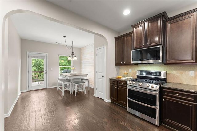 5815 Crest Oak Way, Cumming, GA 30028