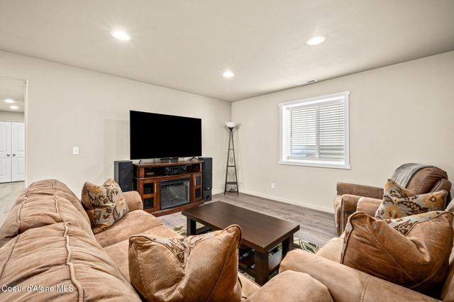516 W Tennessee AVE, Post Falls, ID 83854