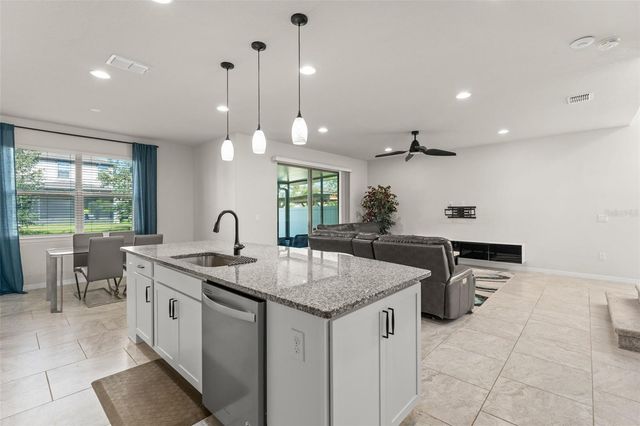2631 E LAKE POINTE DRIVE, Kissimmee, FL 34744