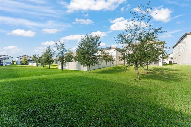 2631 E LAKE POINTE DRIVE, Kissimmee, FL 34744