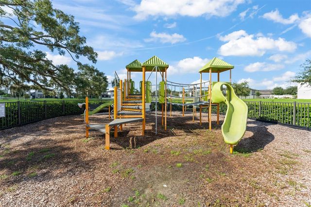 2631 E LAKE POINTE DRIVE, Kissimmee, FL 34744