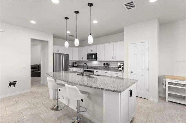 2631 E LAKE POINTE DRIVE, Kissimmee, FL 34744