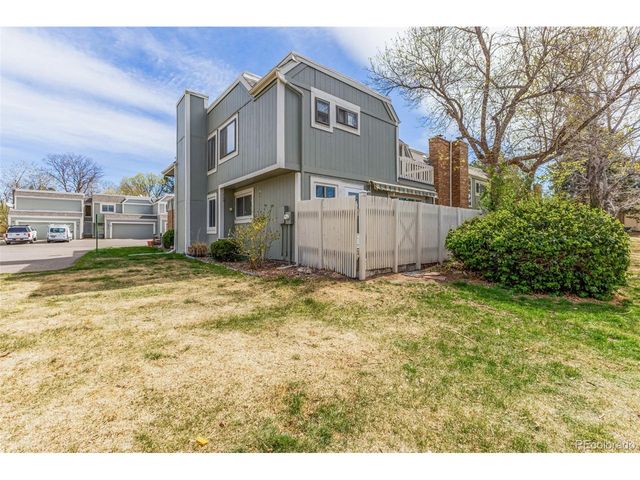 2931 S Lansing Way, Aurora, CO 80014