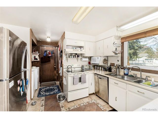 2931 S Lansing Way, Aurora, CO 80014