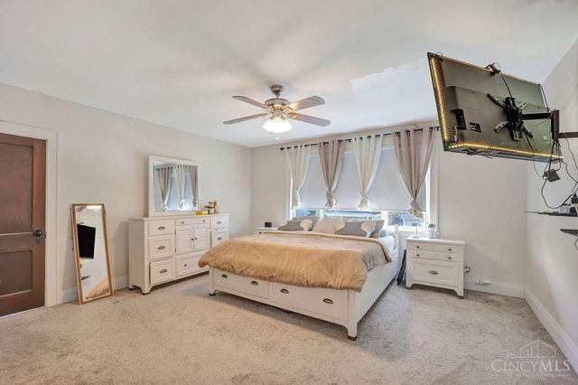 22 Woodsdale Avenue, Cincinnati, OH 45216