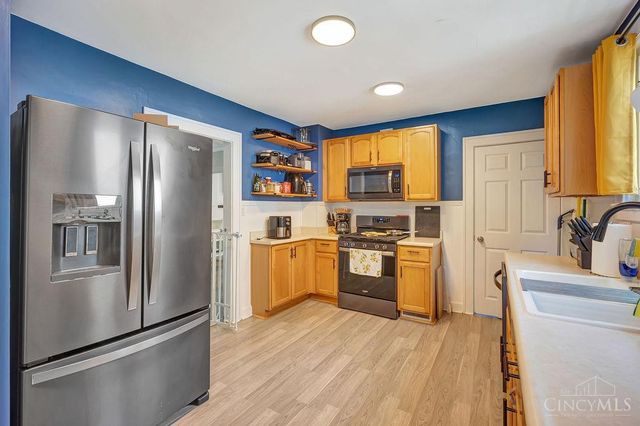 22 Woodsdale Avenue, Cincinnati, OH 45216