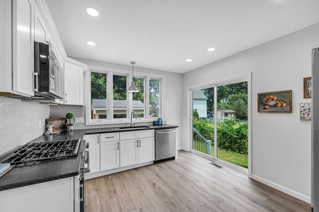62 Field Street, West Springfield, MA 01119