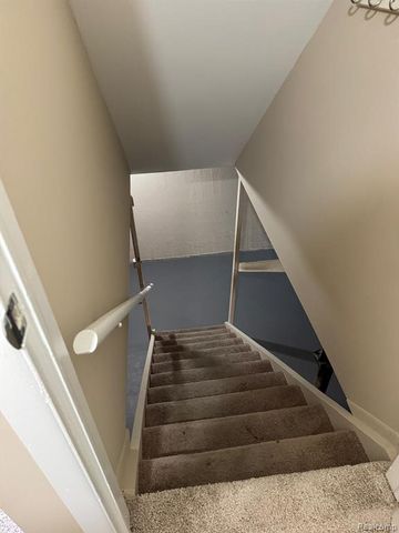 24439 Olde Orchard Street, Novi, MI 48375