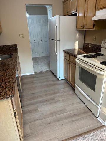 24439 Olde Orchard Street, Novi, MI 48375