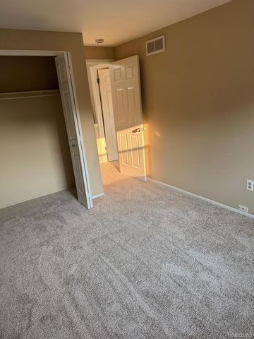 24439 Olde Orchard Street, Novi, MI 48375