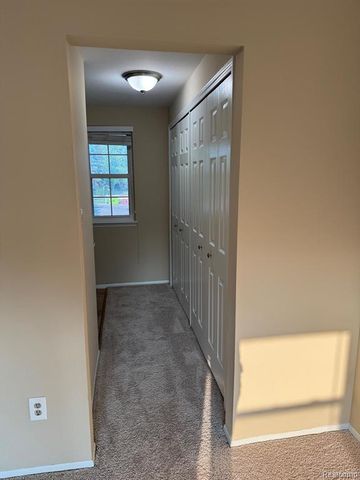 24439 Olde Orchard Street, Novi, MI 48375