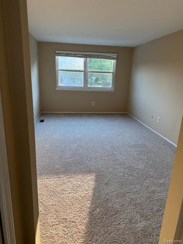 24439 Olde Orchard Street, Novi, MI 48375