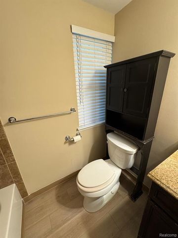 24439 Olde Orchard Street, Novi, MI 48375
