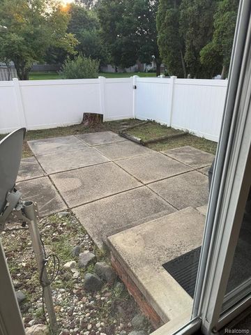 24439 Olde Orchard Street, Novi, MI 48375