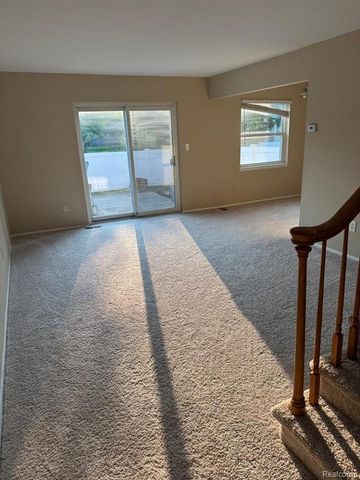 24439 Olde Orchard Street, Novi, MI 48375