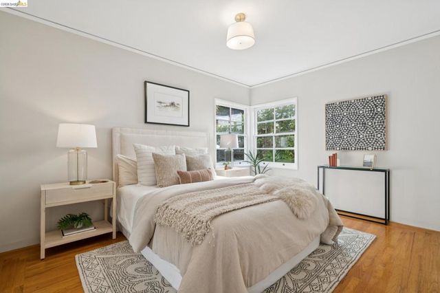 4200 4200 Mountain View Ave, Oakland, CA 94605