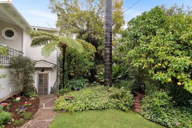 4200 4200 Mountain View Ave, Oakland, CA 94605