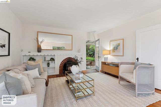 4200 4200 Mountain View Ave, Oakland, CA 94605