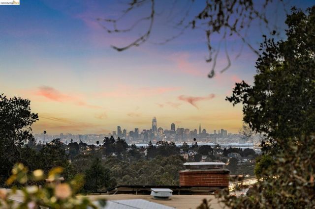 4200 4200 Mountain View Ave, Oakland, CA 94605