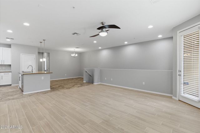 5550 N 16TH Street 171, Phoenix, AZ 85016