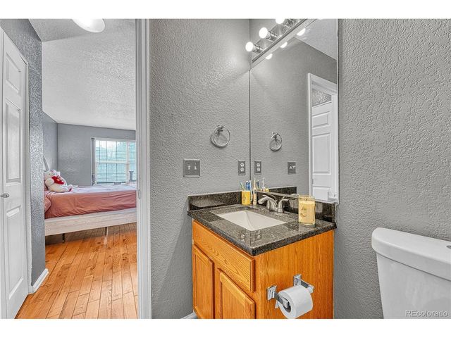 18255 E Alabama Pl E, Aurora, CO 80017