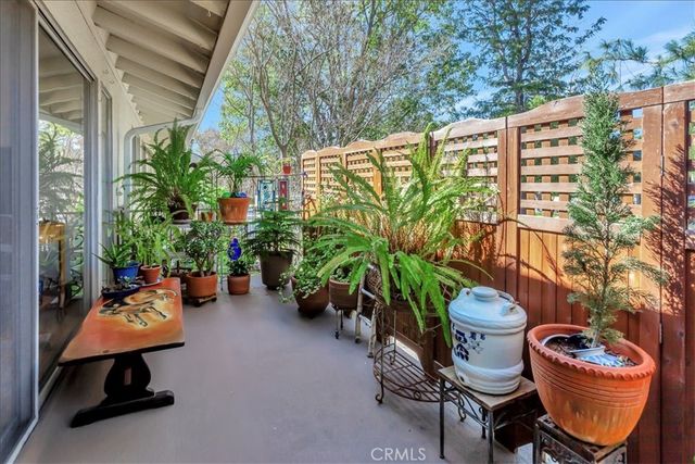 76 Calle Aragon S, Laguna Woods, CA 92637