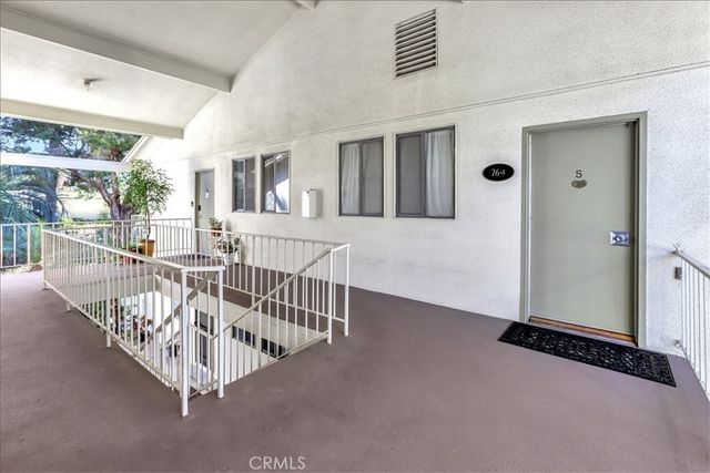 76 Calle Aragon S, Laguna Woods, CA 92637