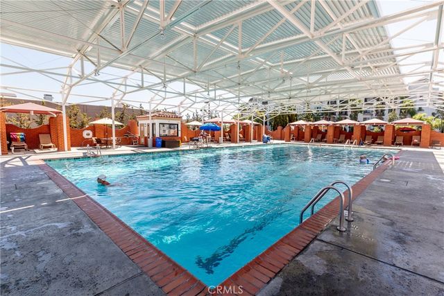 76 Calle Aragon S, Laguna Woods, CA 92637