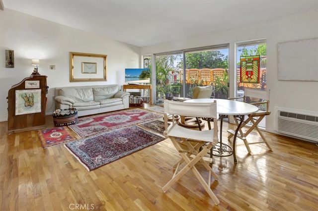 76 Calle Aragon S, Laguna Woods, CA 92637