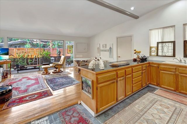 76 Calle Aragon S, Laguna Woods, CA 92637