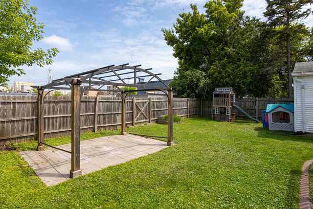 138 N Locust STREET, Appleton, WI 54914