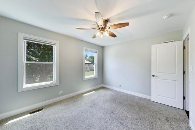 5502 Groveside Lane, Rolling Meadows, IL 60008